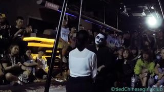 Live Bondage Show in Club
