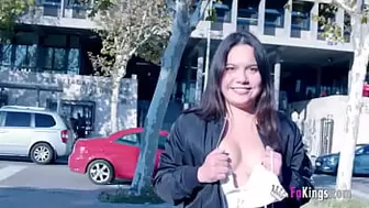 Public exhibition and HARD CORE SEX! This amazing 19yo babe is sex-crazy!