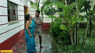 Indian Fine Aunty Outdoor Sex at Rainy Day! Hard-core Sex