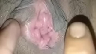 Sperm fills her clit, spreading her snatch. The call lady rubs her clit with his rod before stuffing his rod into her clit until there's a lot of jizz, the dong is extremely excited.
